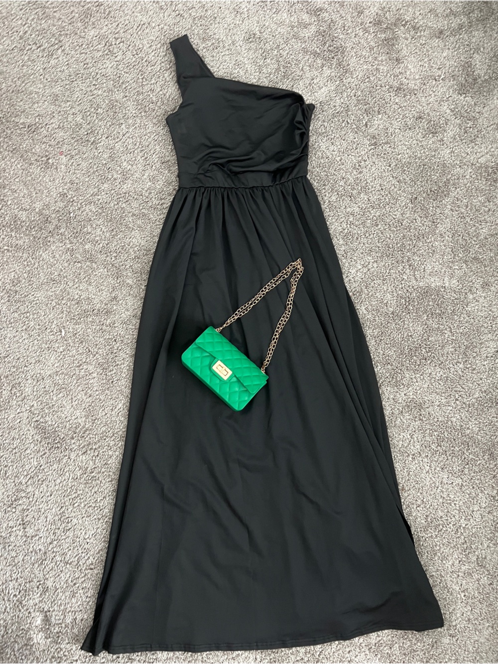Elegant Black One-Shoulder Maxi Dress